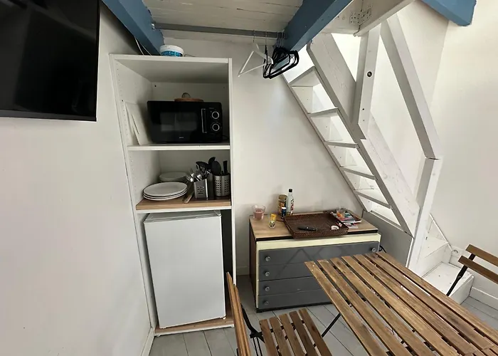 Eco Studios Mezzanine Wifi Piscine Stationnement Gratuit Terrasse Dans Jardin
