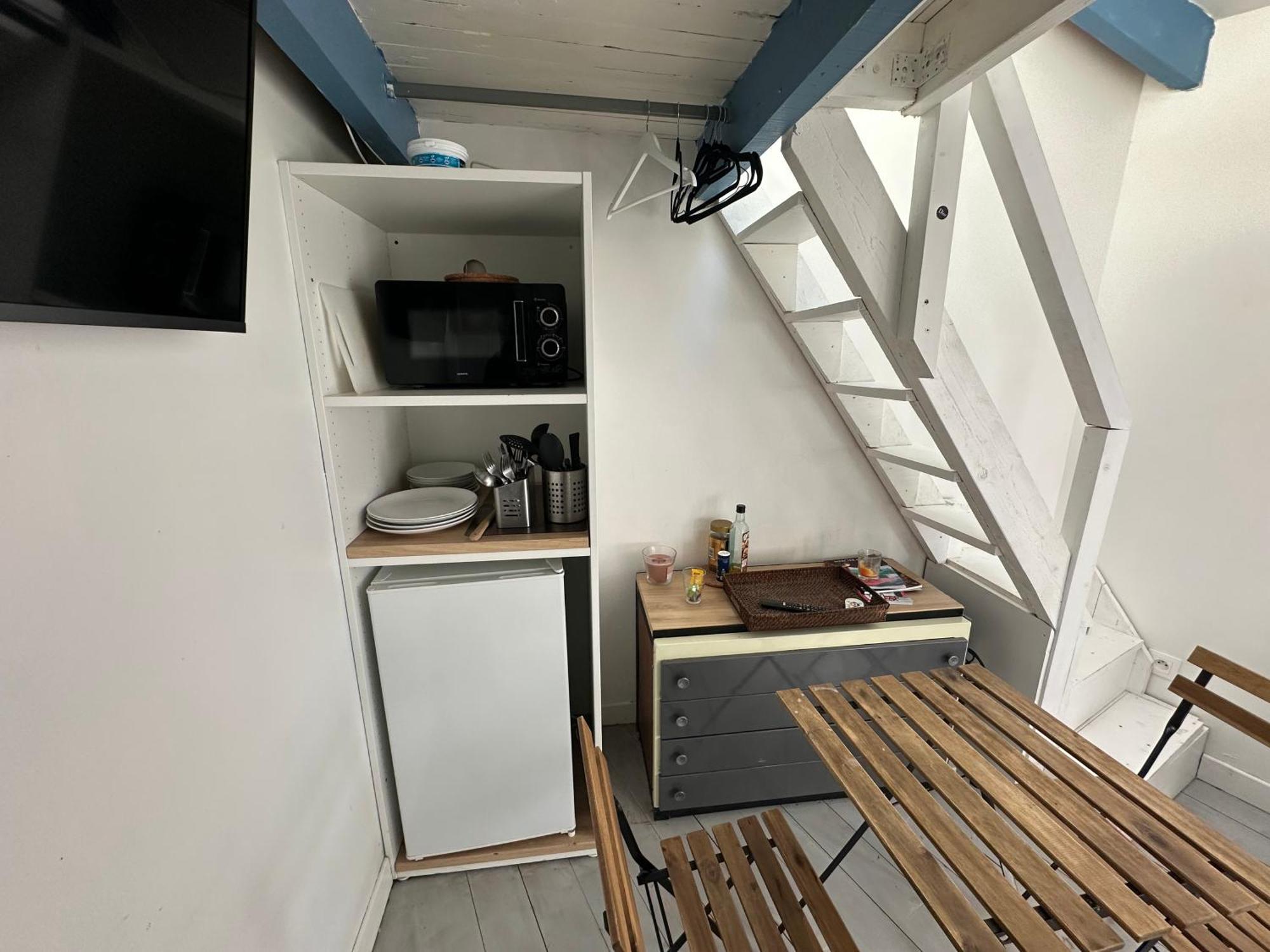 Eco Mezzanine Wifi Piscine Stationnement Gratuit Terrasse Dans Jardin Ruan