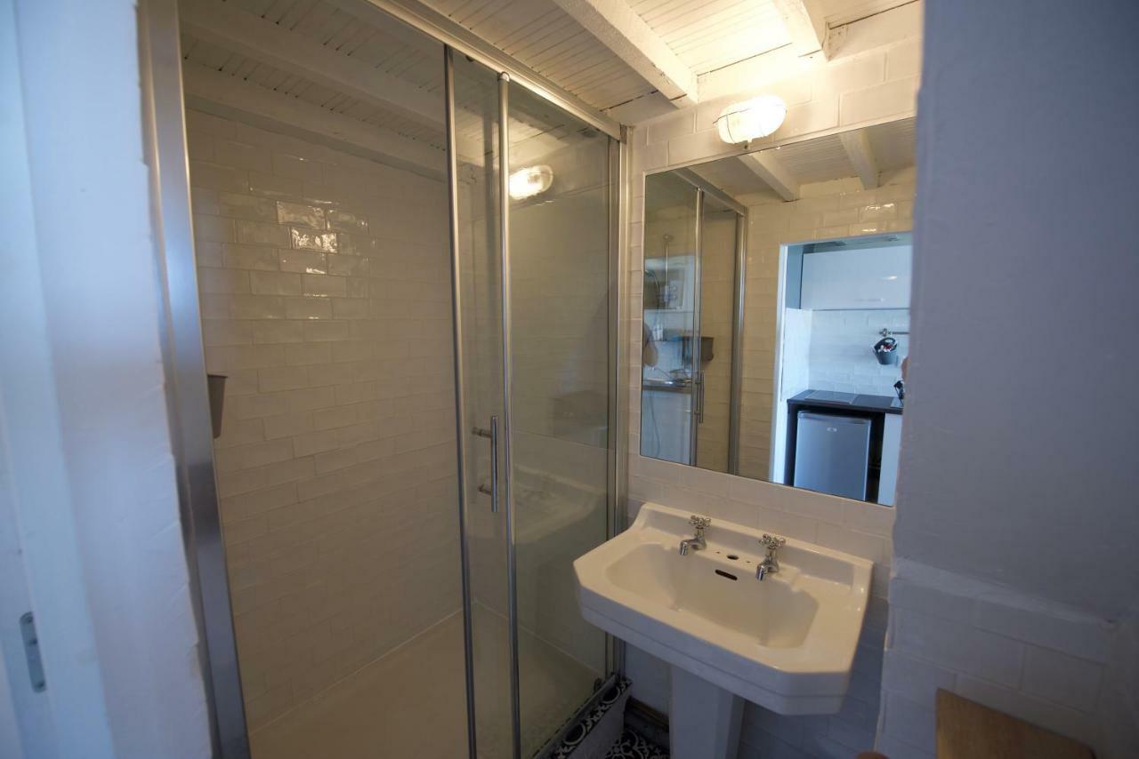 Eco Mezzanine Wifi Piscine Stationnement Gratuit Terrasse Dans Jardin